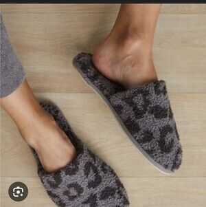 Barefoot Dreams CozyChic Barefoot In The Wild Slippers